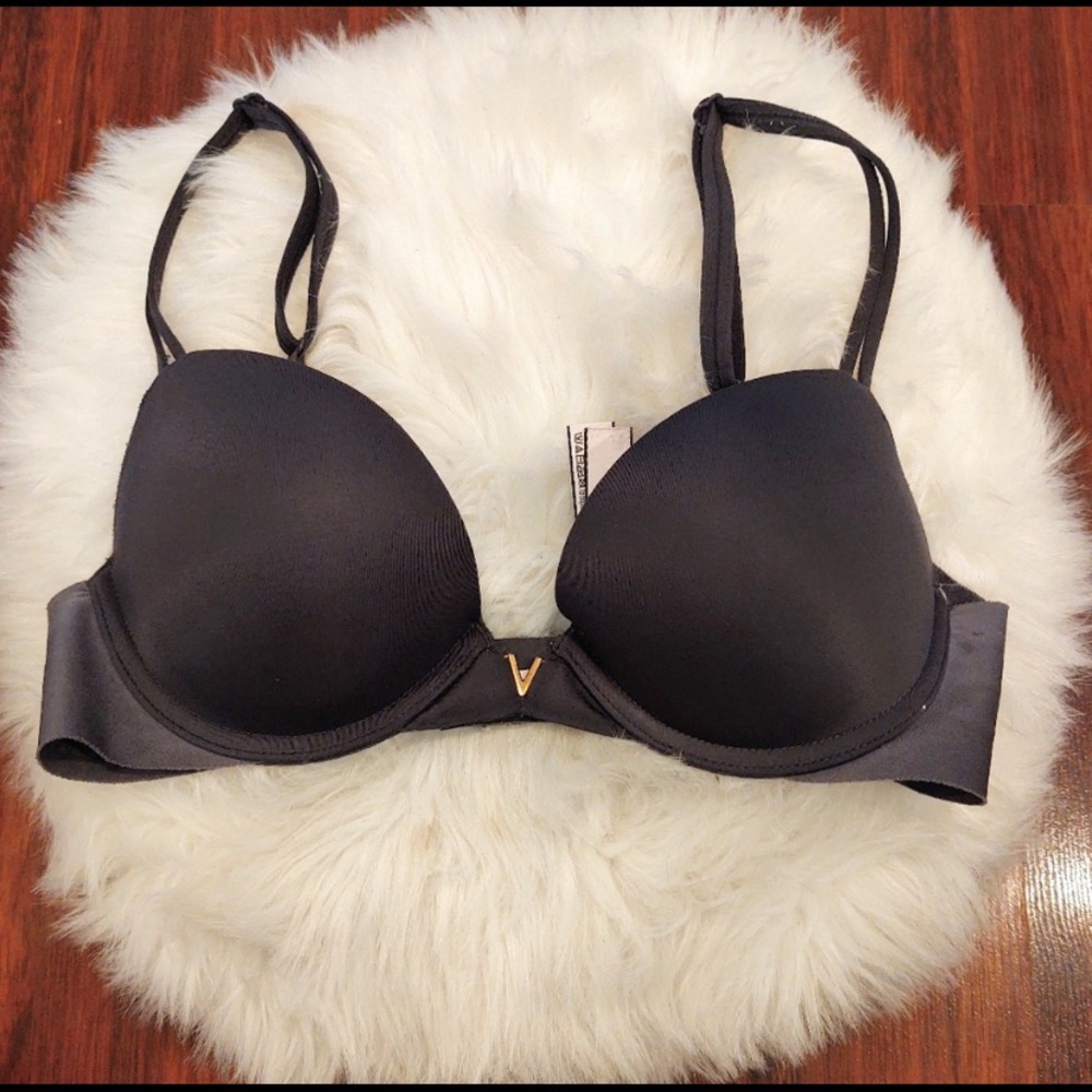 Victoria’s secret no seam push-up bra